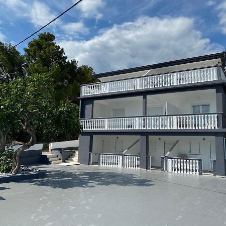 Apartmani Anita Starigrad Paklenica Exterior photo