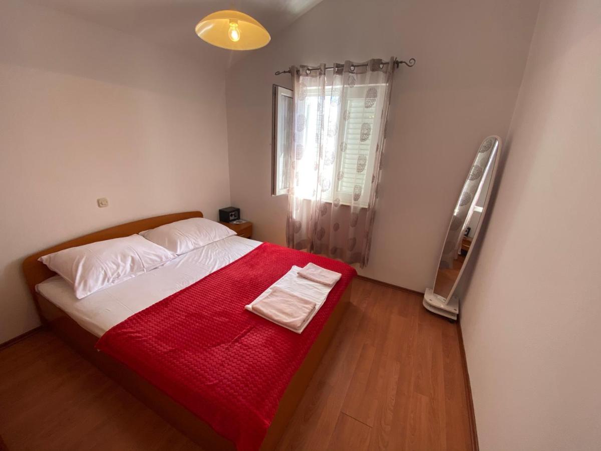 Apartmani Anita Starigrad Paklenica Exterior photo