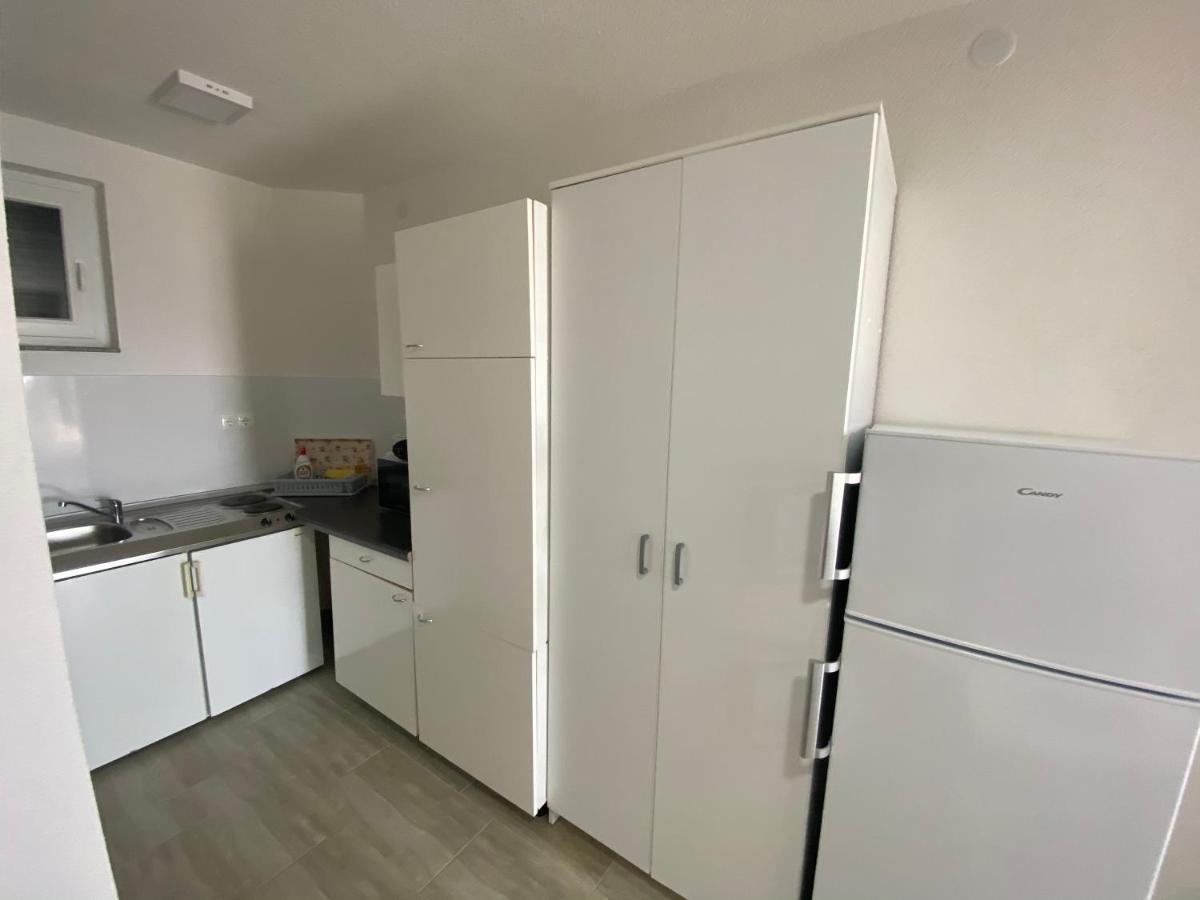 Apartmani Anita Starigrad Paklenica Exterior photo