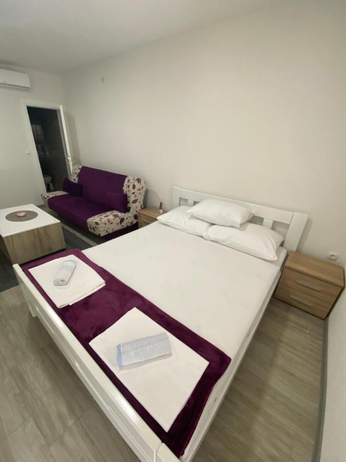 Apartmani Anita Starigrad Paklenica Exterior photo