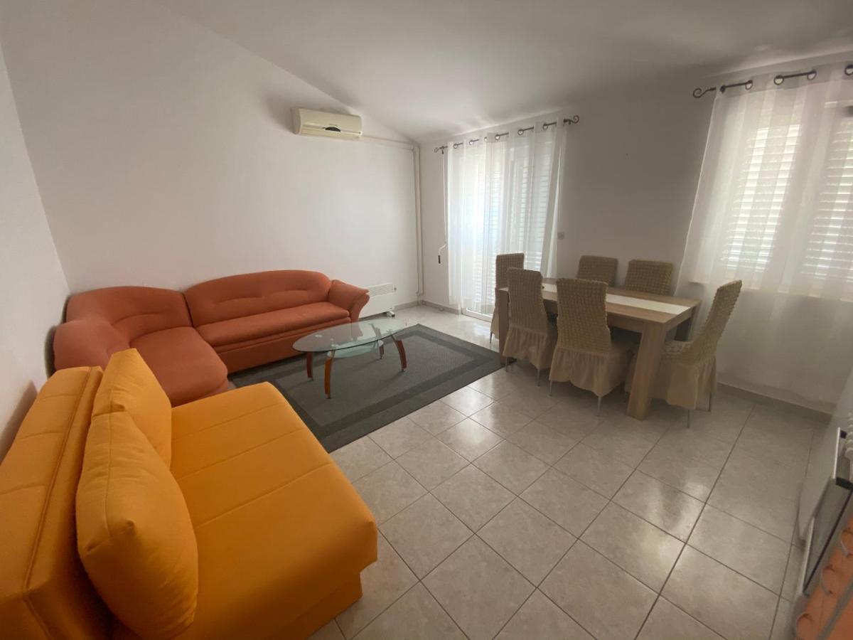 Apartmani Anita Starigrad Paklenica Exterior photo