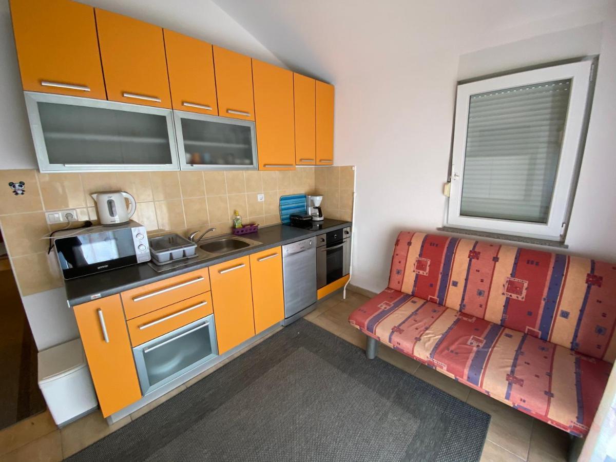Apartmani Anita Starigrad Paklenica Exterior photo