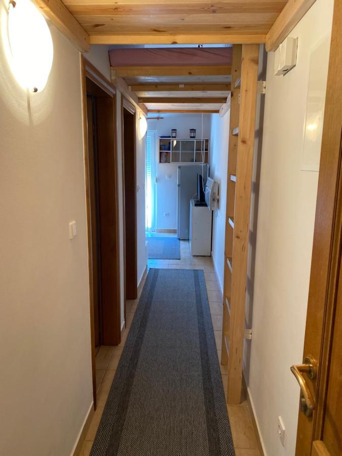 Apartmani Anita Starigrad Paklenica Exterior photo